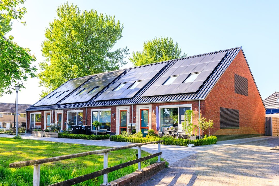 about-us a-house-with-a-lot-of-solar-panels-on-the-roof-yxip843xyri